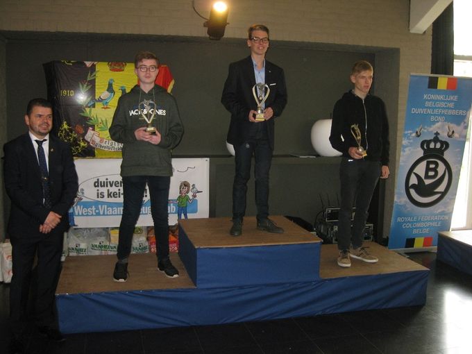 Kampioenschappen Snelheid Oude & Jaarlingen 2018
Jeugdleden tot 30 jaar
1é De Meulennaere Guylian Lichtervelde
2é De Muelennaere Jarne Oekene
3é Tean P.T.I.Tuinbouwschool Kortrijk