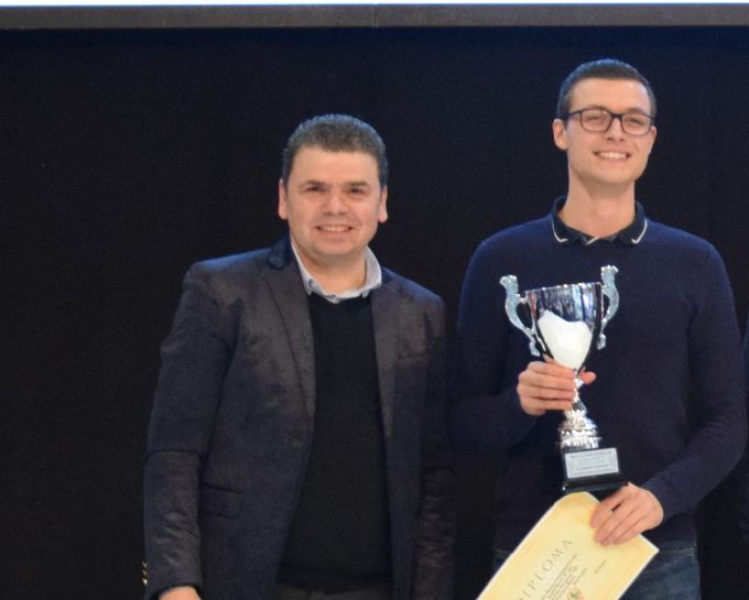Algemeen kampioen jeugdleden tot 30 jaar 2021
           Florissoone Melvin Voormezele